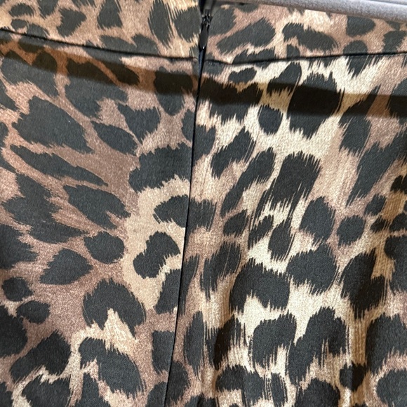 Michael Kors Leopard Print Women's Skirt - Picture 3 of 5